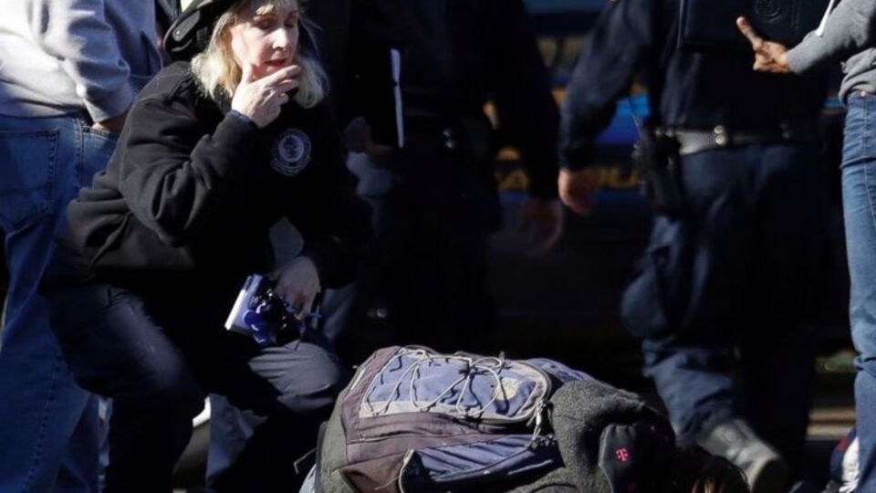 Число погибших в результате пожара в ночном клубе Калифорнии продолжает расти