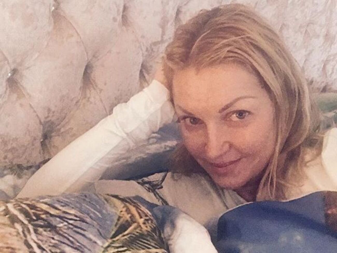 Волочкова:&nbsp;Просто скоро Новый год. А у меня он дома