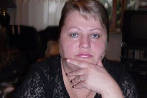 Оксана Севастиди говорит, что ее содержат в "замечательной колонии", где работают "замечательные люди"