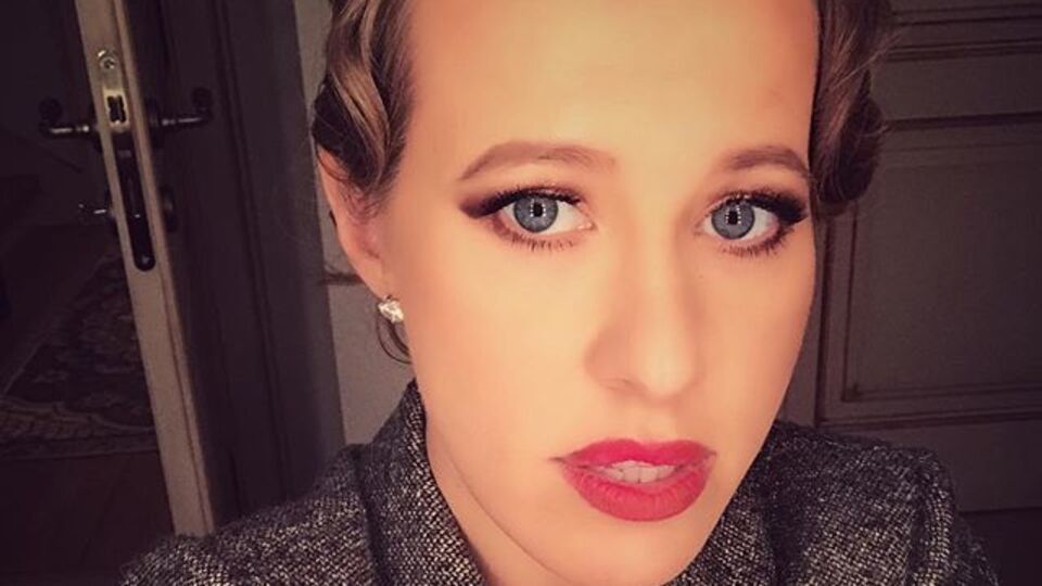 Собчак: Первая прогулка! И сразу семейная драка "Кто повезет коляску?!"