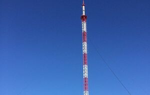 Сегодня на Карачуне установили новую телевизионную вышку