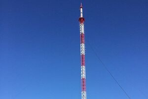 Сегодня на Карачуне установили новую телевизионную вышку