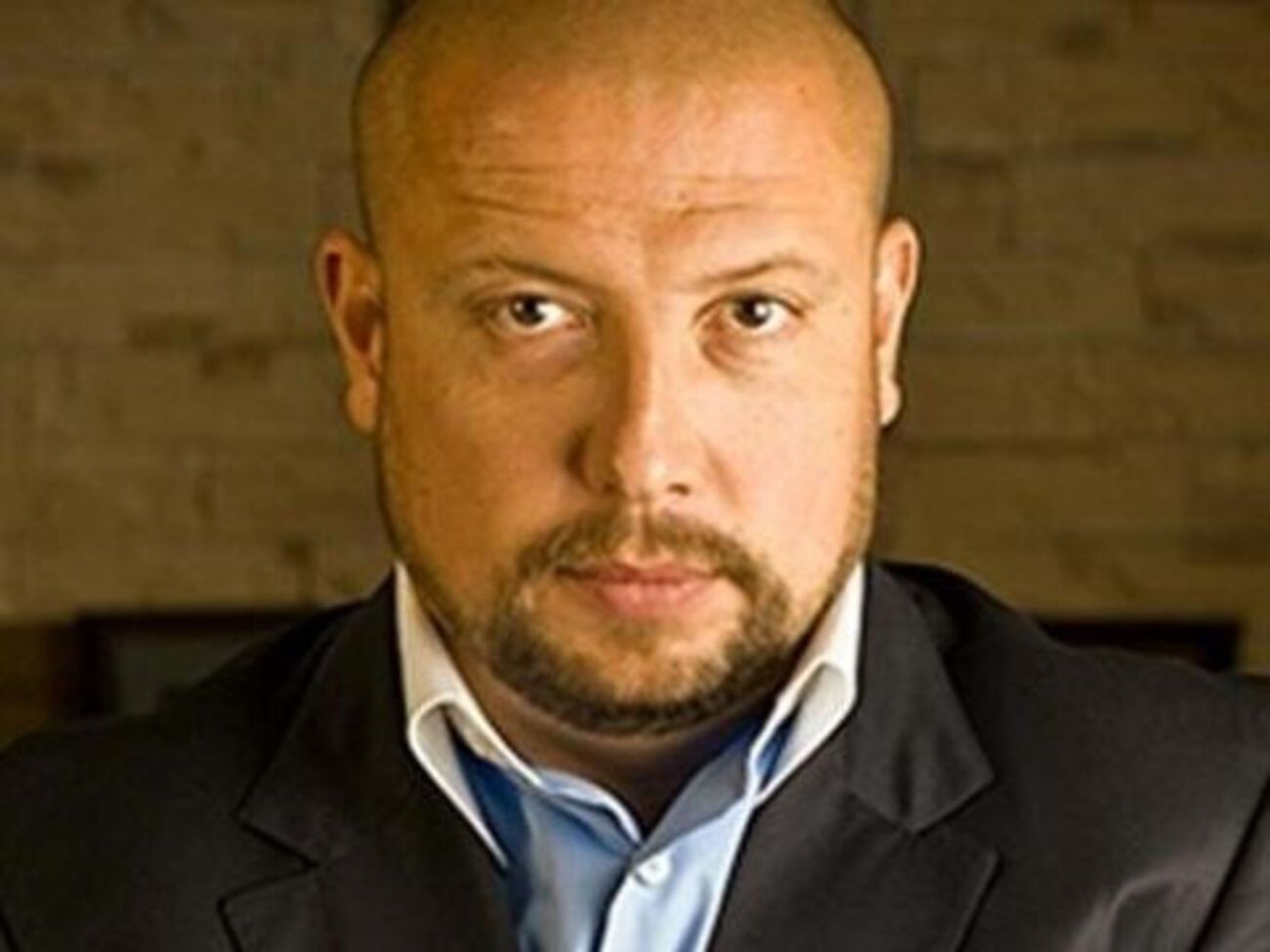 Юров сможет покинуть Украину
