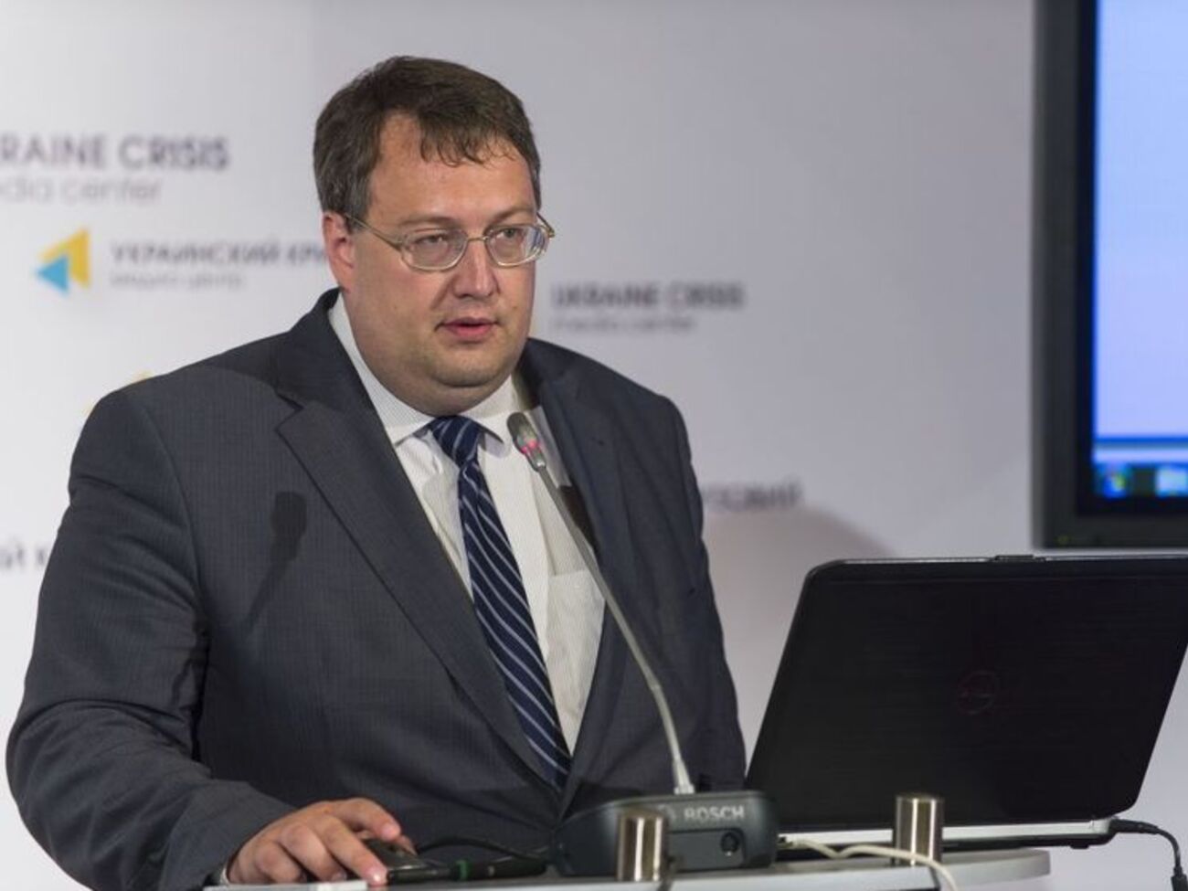 Геращенко сообщал, что оперативные&nbsp;сотрудники Национальной полиции выслеживали воров-домушников в Княжичах