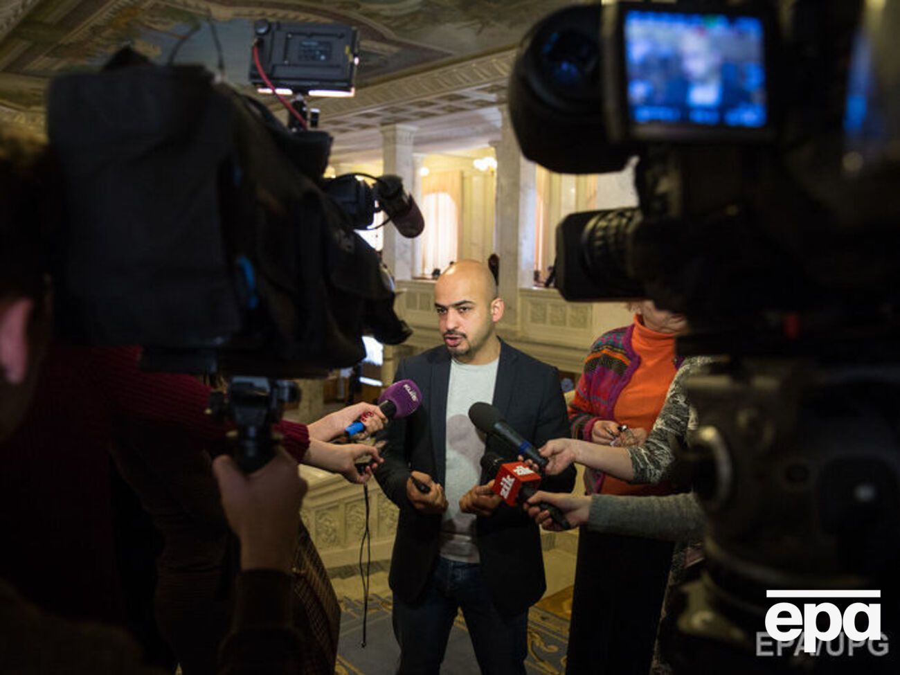 Найем заявил, что Порошенко может получить контроль над ГБР