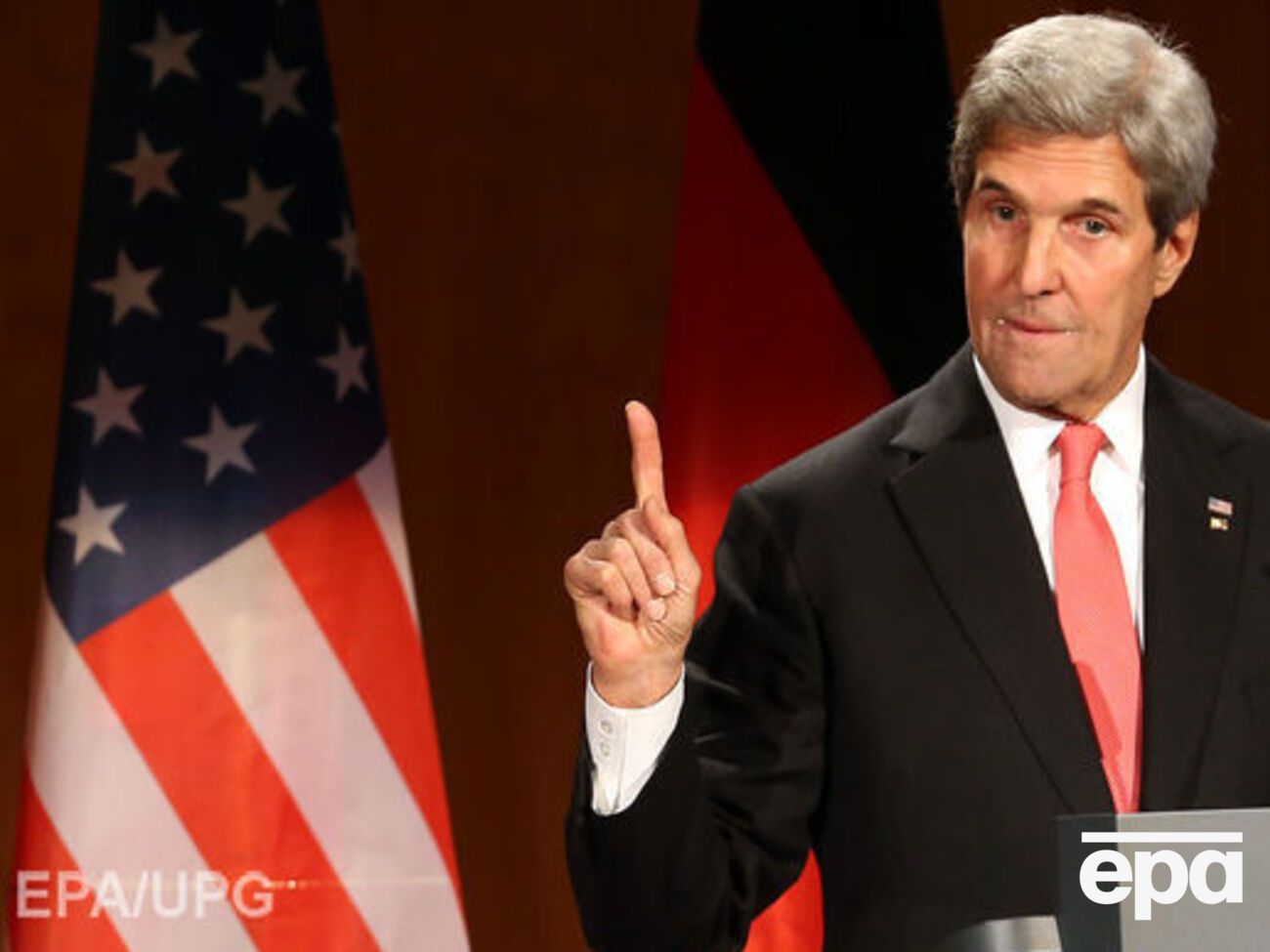 Керри в Берлине вручили награду "За заслуги перед ФРГ"