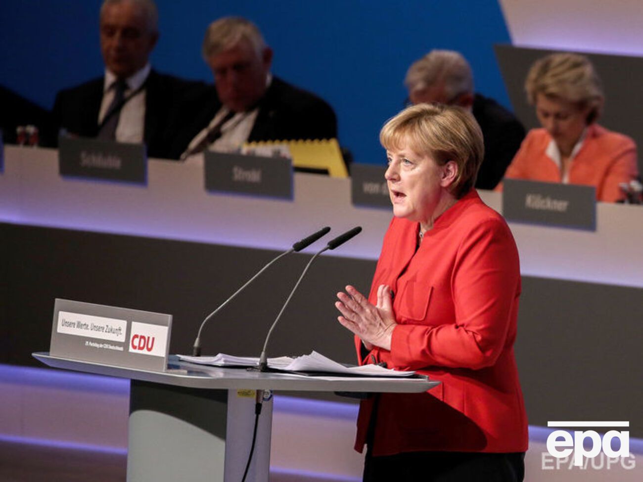 Меркель выступила с речью на съезде партии Христианско-демократический союз &nbsp;в Эссене