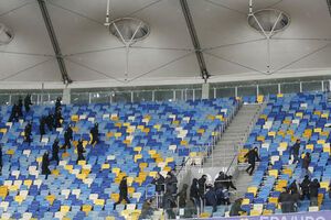 Болельщики "Бешикташа" подрались с полицией на стадионе в Киеве. Фоторепортаж