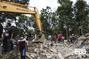 В провинции Ачех десятки зданий разрушены, сообщили местные власти