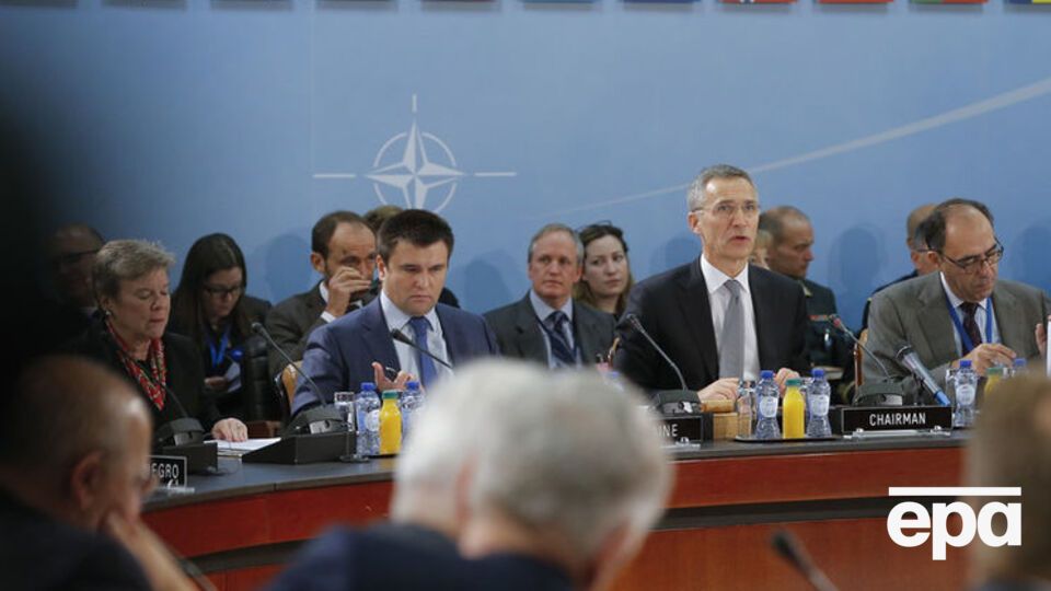 Столтенберг призвал сохранить санкции против РФ