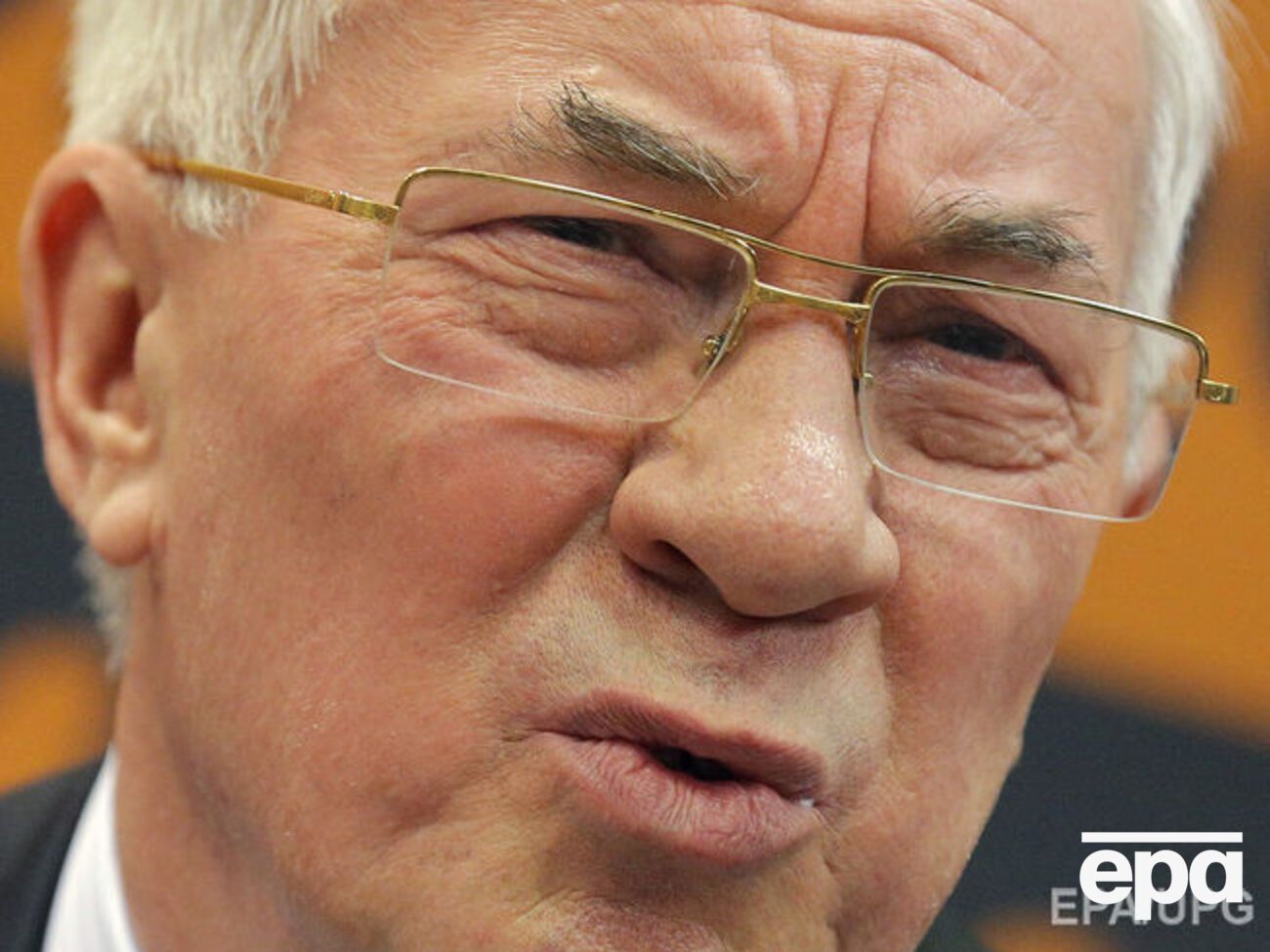 Три земельных участка и объект жилого фонда Азарова в Киеве арестованы судом