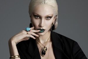Хадид сменила цвет волос