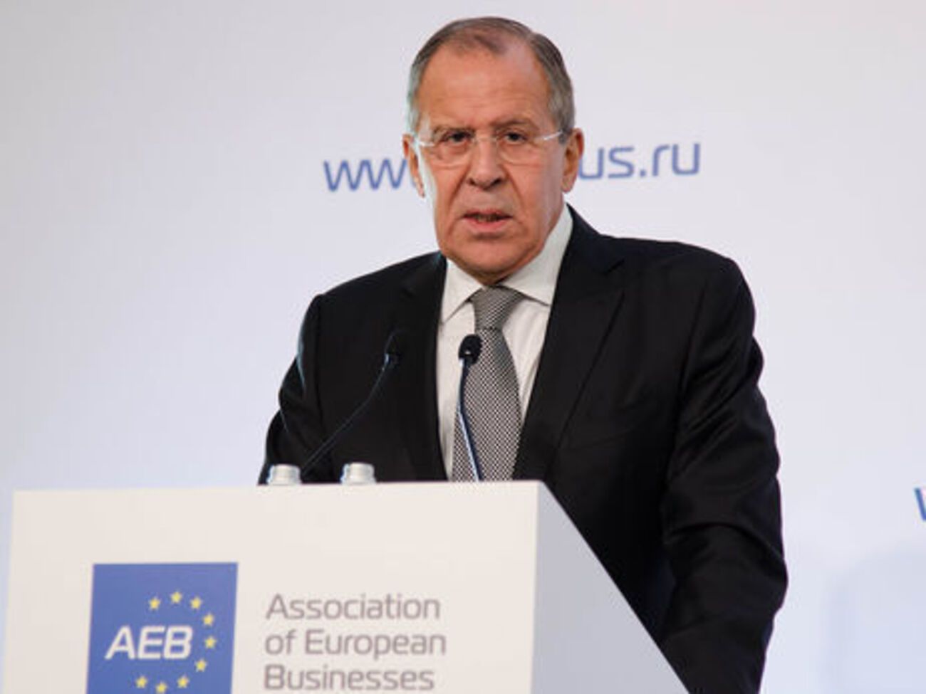 Сергей Лавров считает, что нет альтернативы прямым переговорам Киева и "представителей Донбасса"