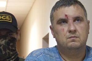 Панов: Меня били железной трубой, затягивали наручники до онемения рук