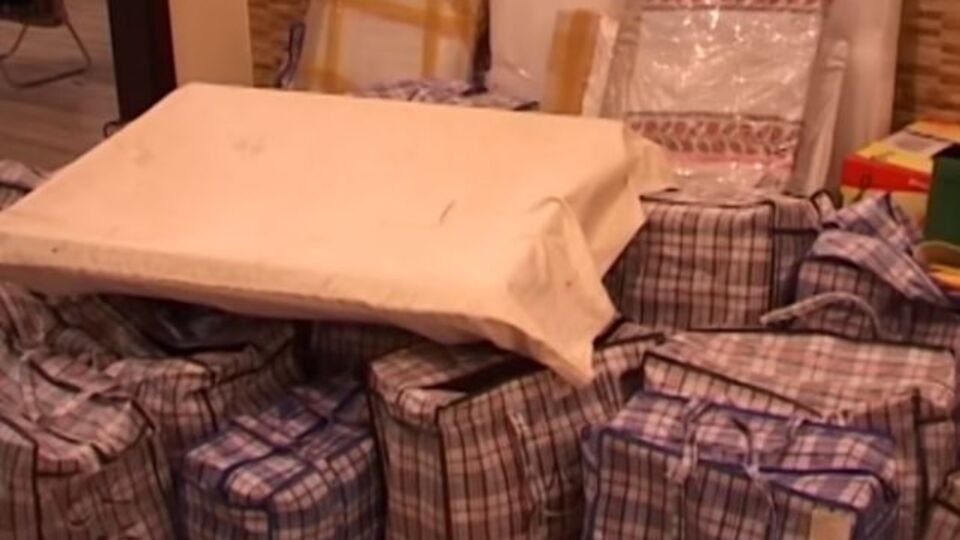 Полиция обнаружила ценные вещи Азарова, стоимость которых оценивается в несколько миллионов долларов