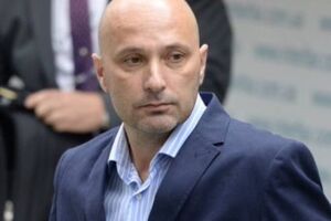 Осыка считает обыск провокацией против Азарова