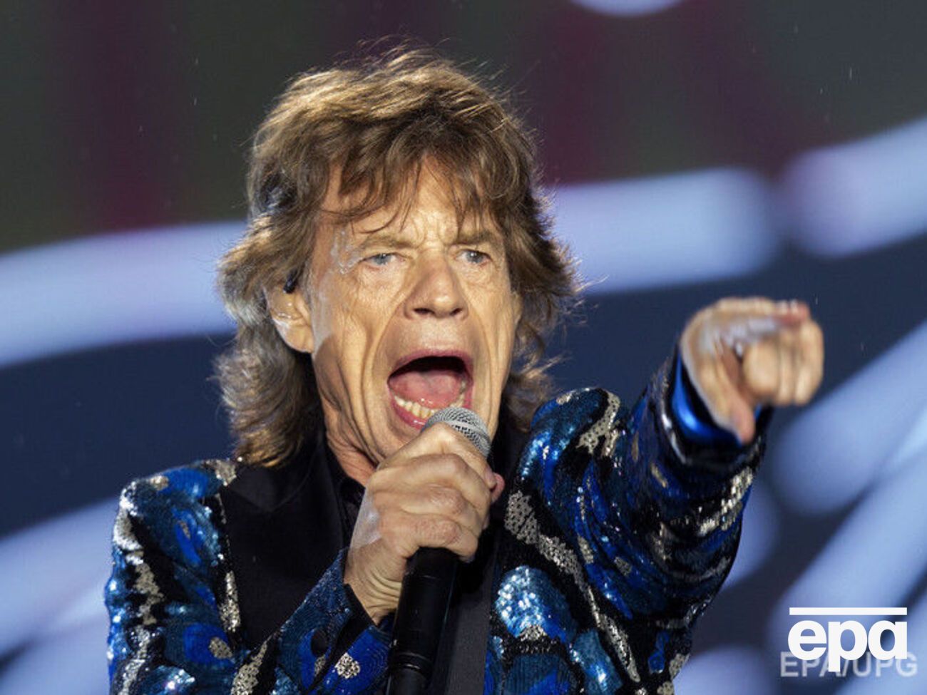 Джаггер присутствовал при родах своего восьмого ребенка