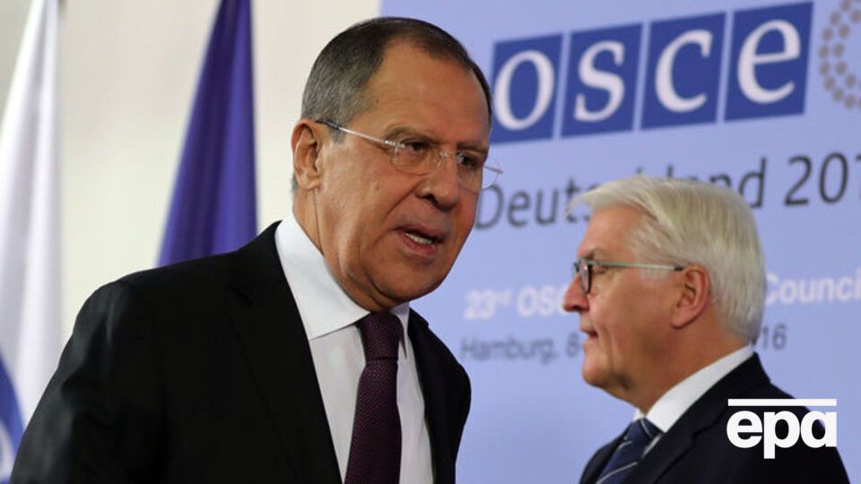 Лавров нагрубил прессе перед переговорами со Штайнмайером
