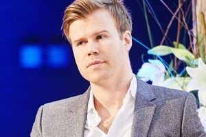 Такер считает, что Порошенко "в ужасе" от компромата Онищенко