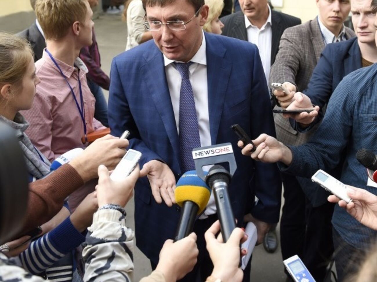 Луценко считает, что Яценюку нужен первый зам