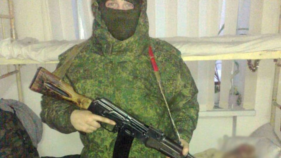 Полицейские задержали боевика в ходе спецоперации и передали СБУ