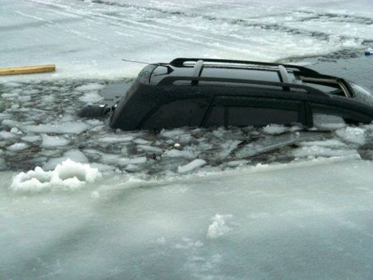 Водитель Lexus&nbsp;попытался переехать Днепр