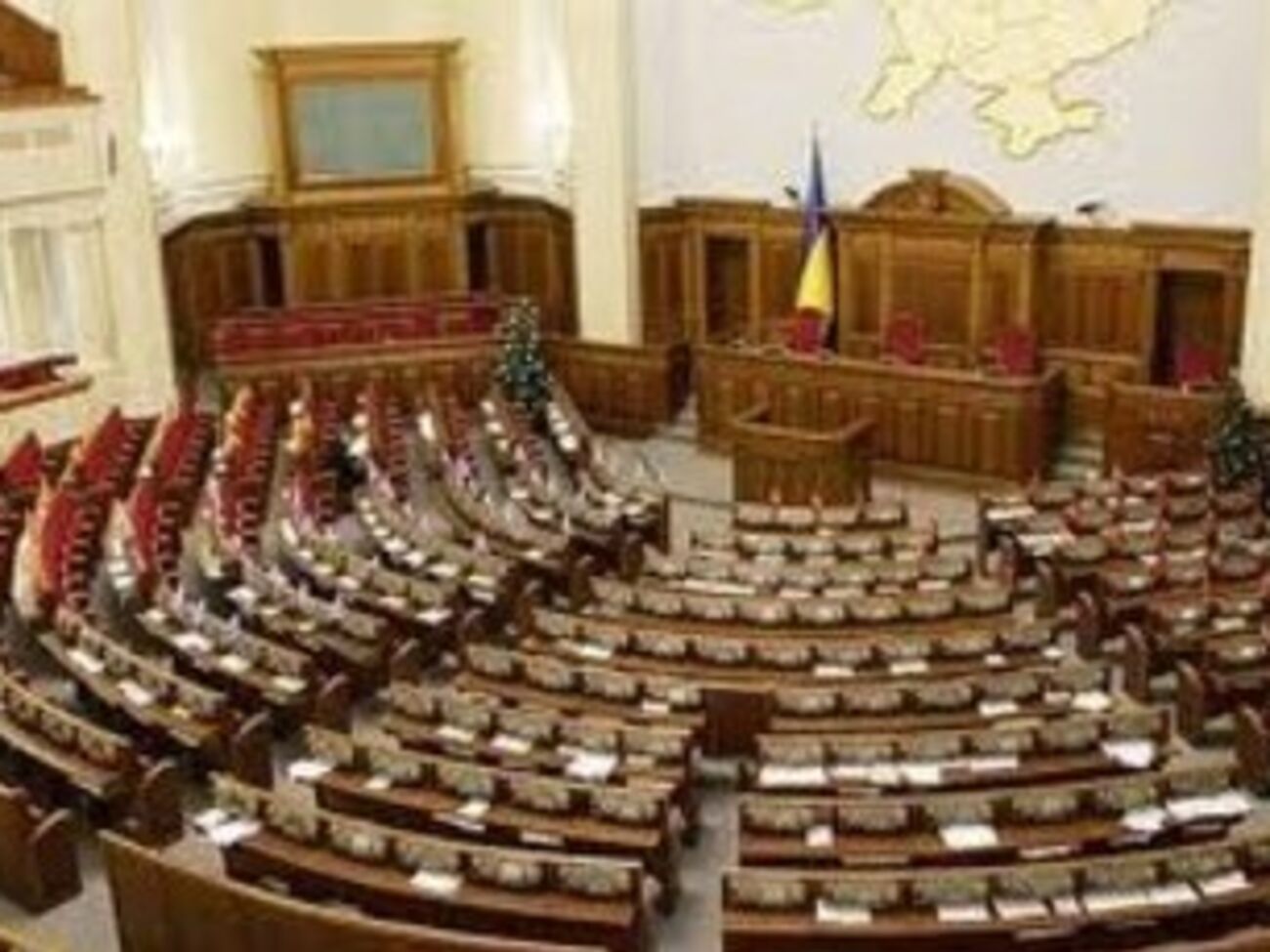 Мужчина устроил стрельбу, а потом выкинул пистолет в мусорный контейнер