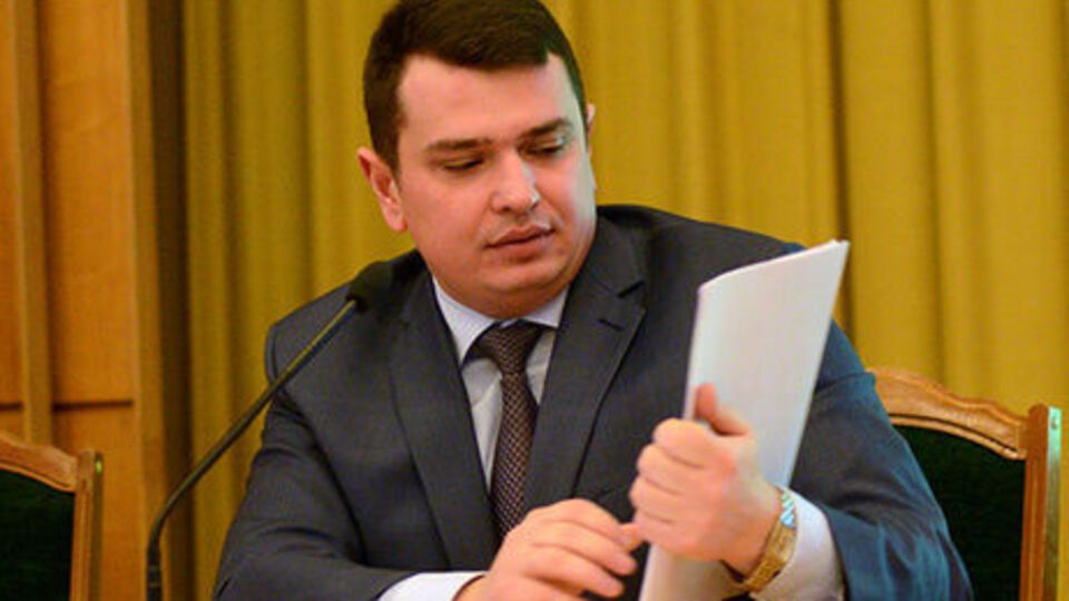 Сытник призвал депутатов заняться должностными обязанностями