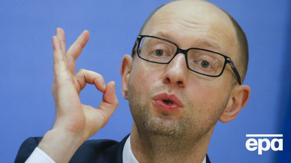 Яценюк заявил, что Кабмин предлагает новые условия увольнения руководителей госпредприятий Украины