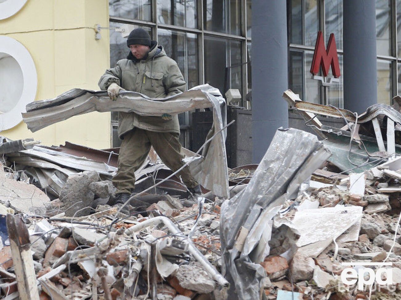 Развалины павильонов