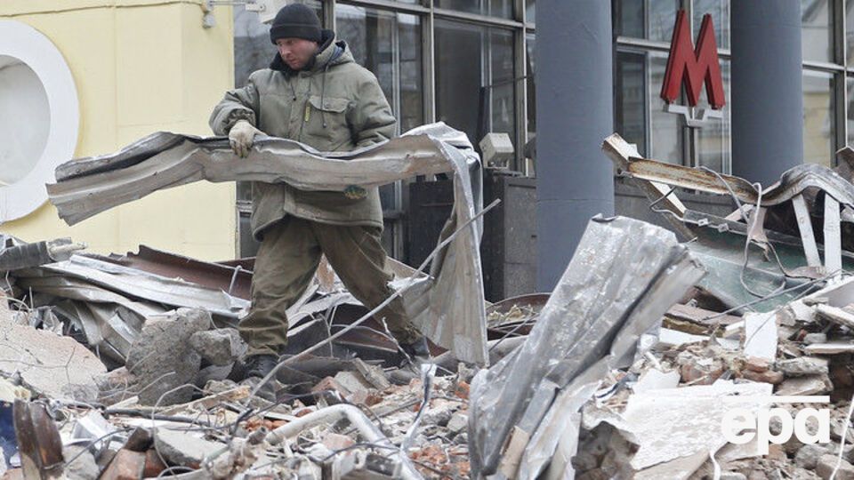 Развалины павильонов