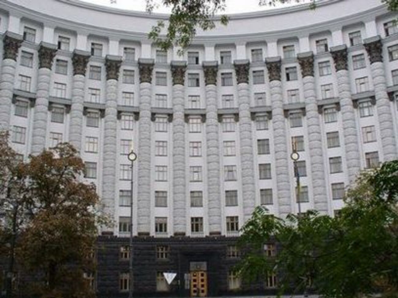 Минсоцполитики отказывается проверять соцвыплаты