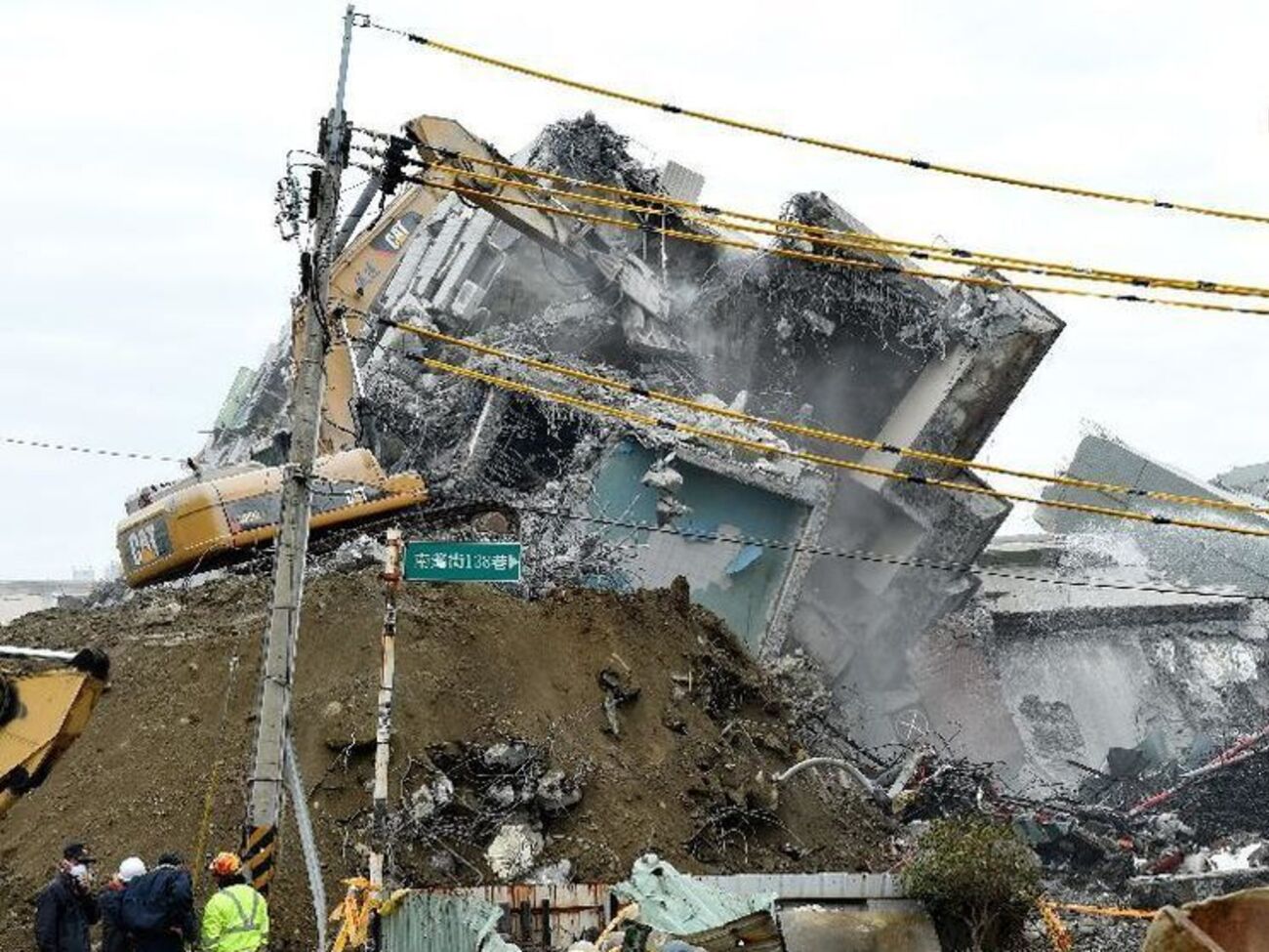 На пострадавшем от землетрясения Тайване продолжаются спасательные работы &nbsp;&nbsp;&nbsp;