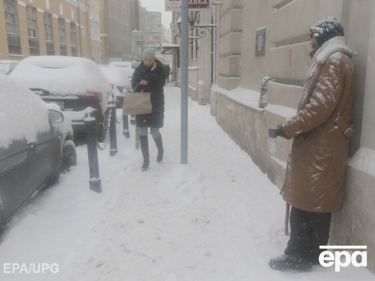 82% россиян согласны с тем, что в России сейчас экономический кризис, 21% ожидает, что он затянется