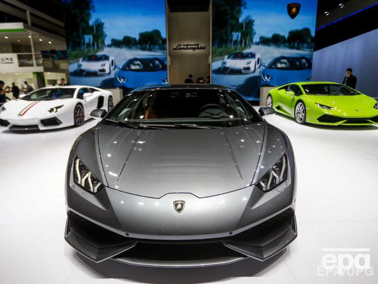 Вся выделенная на Россию квота на 2016 год в 25 машин уже распродана.