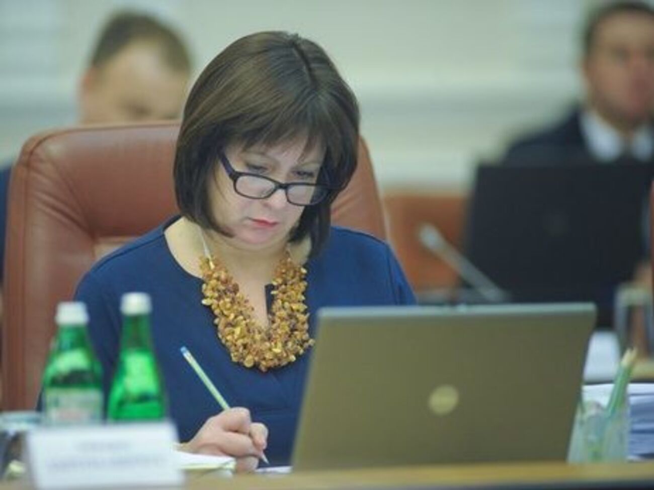 По словам главы Минфина, в указанную дорожную карту будет включен вопрос об ускорении приватизации госпредприятий