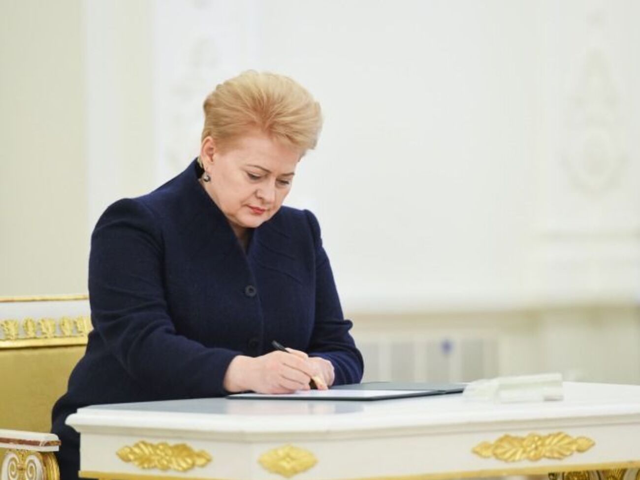 Президенту Литвы отправили подозрительное послание