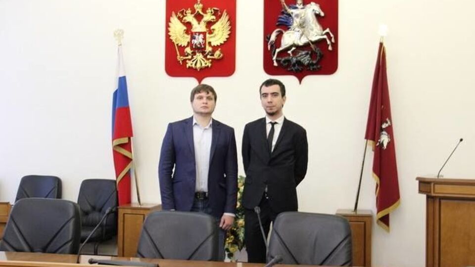Пранкеры Вован и Лексус разыгрывают по телефону известных людей: политиков, артистов, деятелей культуры