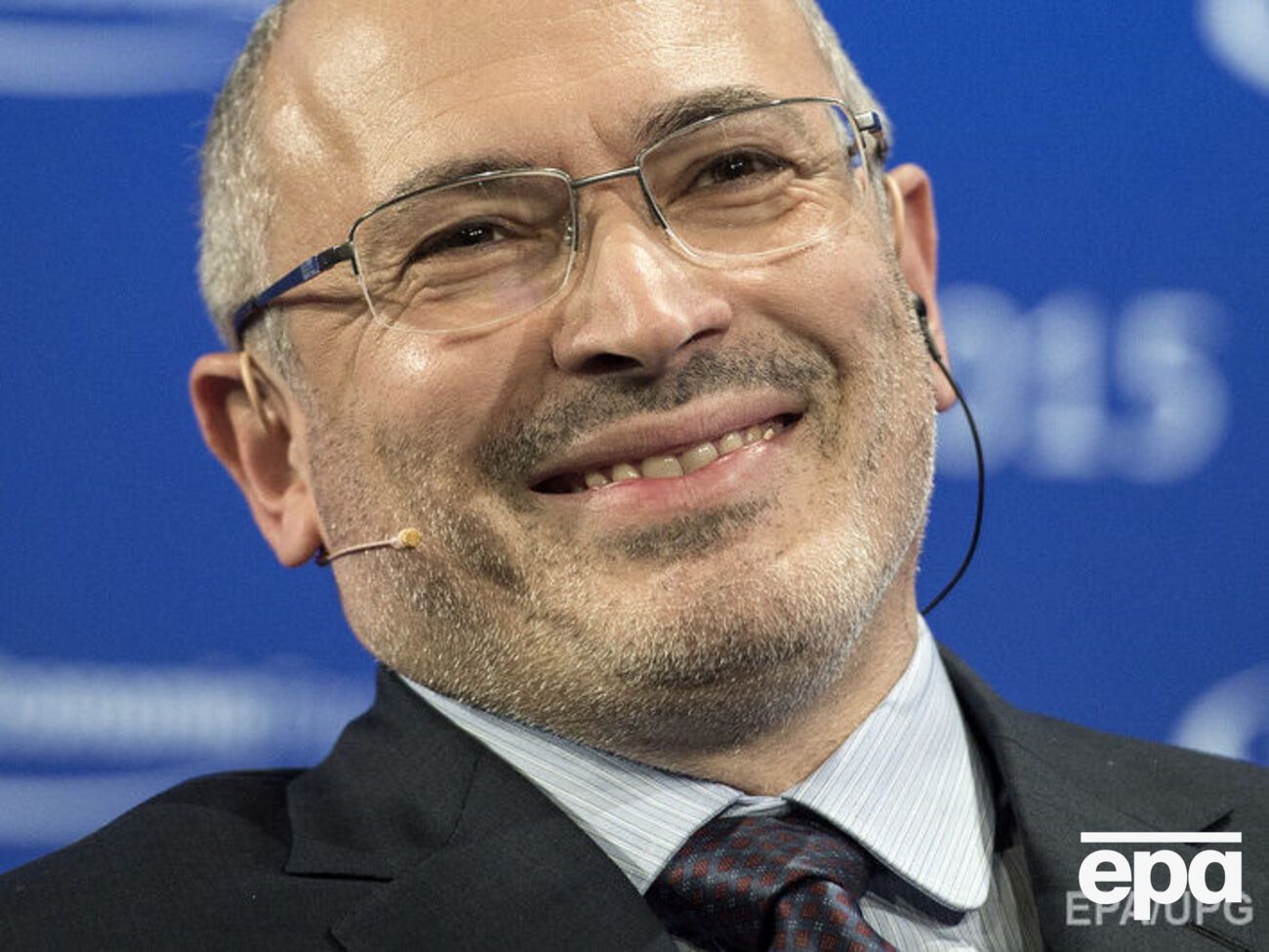 Интерпол отклонил запрос московского отделения организации на объявление в розыск Ходорковского