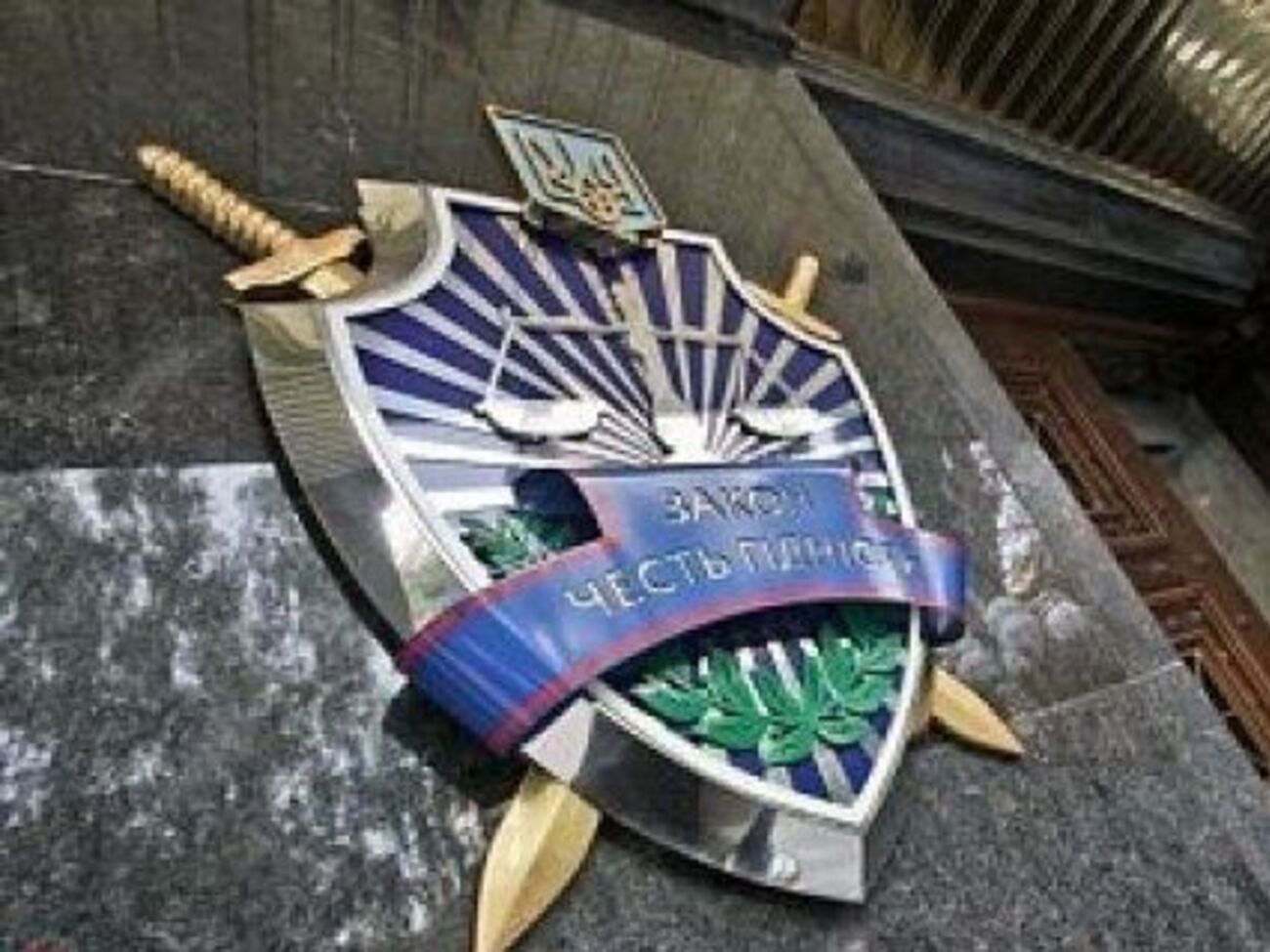 Военная прокуратура: Обыск в одесской патрульной полиции проводится в связи с продажей наркотиков сотрудниками