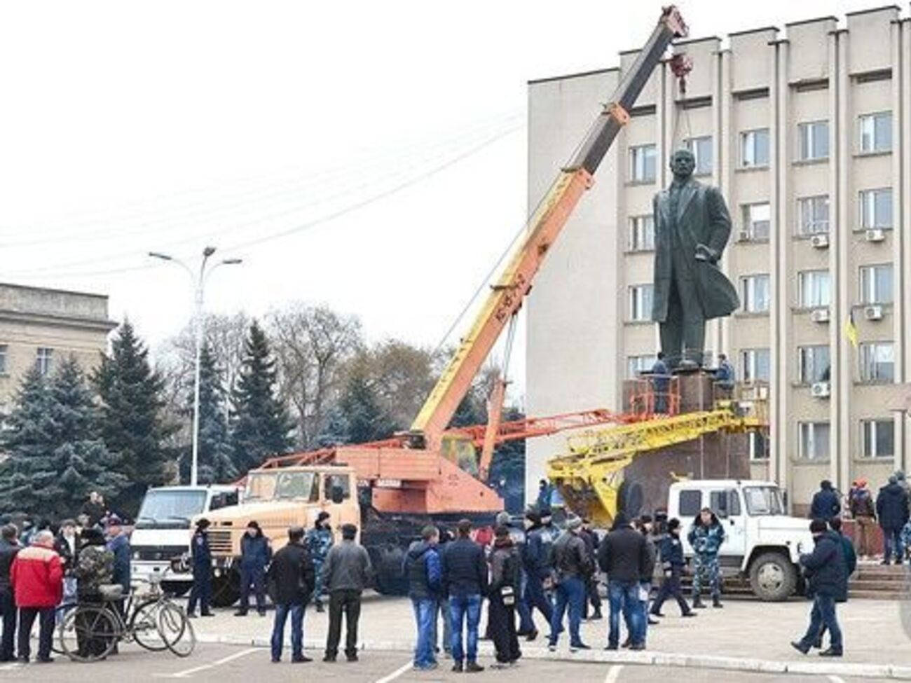 Снос Ленина в Измаиле