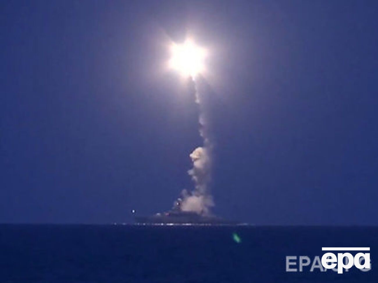 Россия отправила в Средиземное море корабль, оснащенный крылатыми ракетами