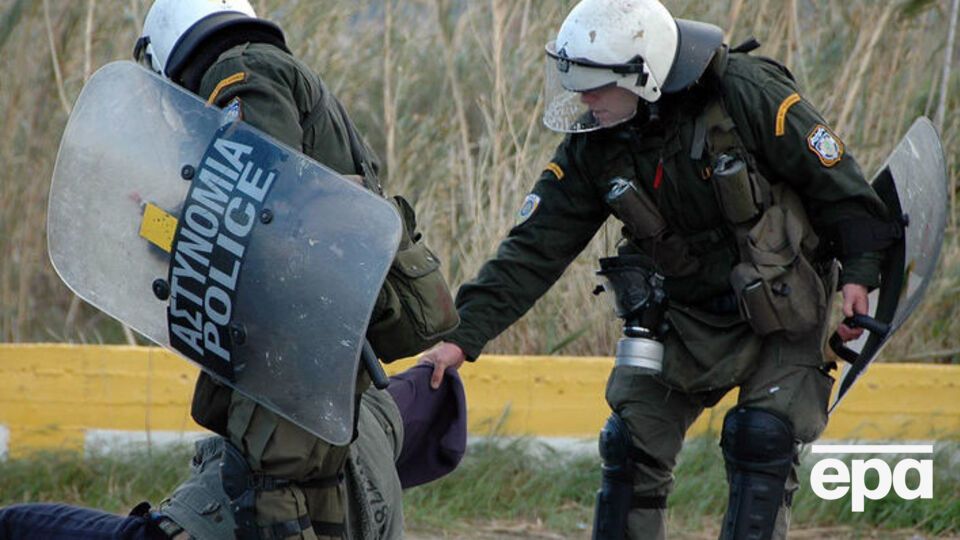 В автомобиле задержанных найден арсенал оружия