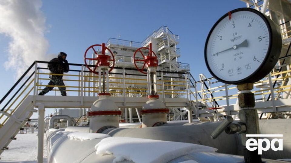 Минфин РФ: Добыча нефти в России перестанет расти уже в 2016 году и будет снижаться