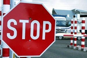 В России начали задерживать украинские грузовики