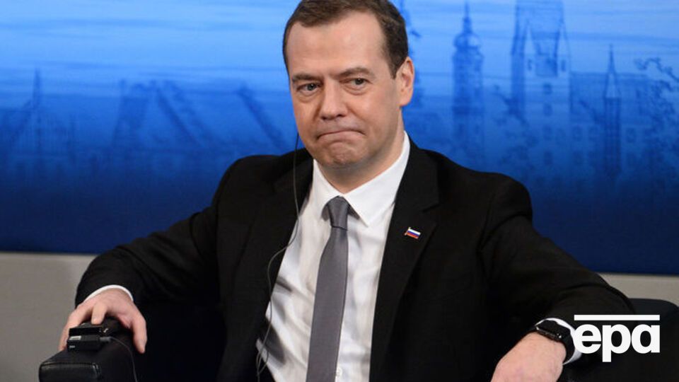 Медведев: У власти на Украине находятся экстремистские группировки, подчинившие себе государство