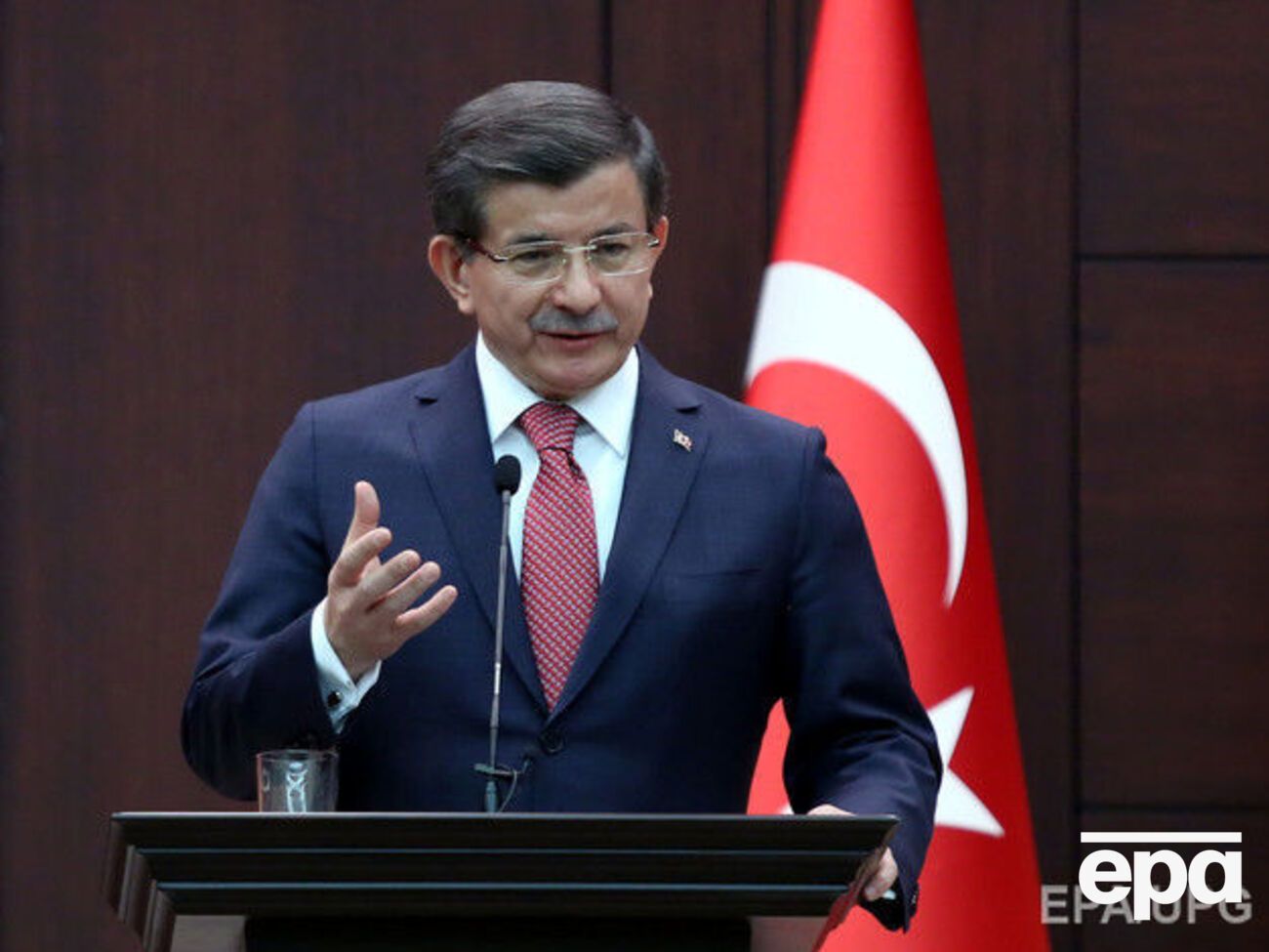 Давутоглу впервые посетил Украину с официальным визитом