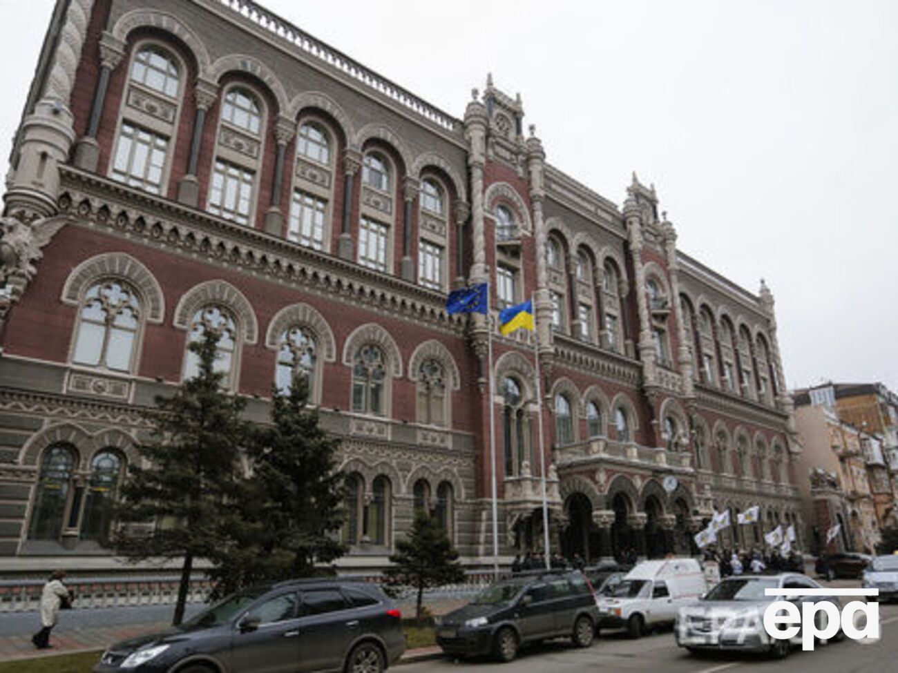 НБУ: Доходы банков в 2015 году по сравнению с предыдущим годом увеличились на 19,4% и составили 199,2 млрд грн