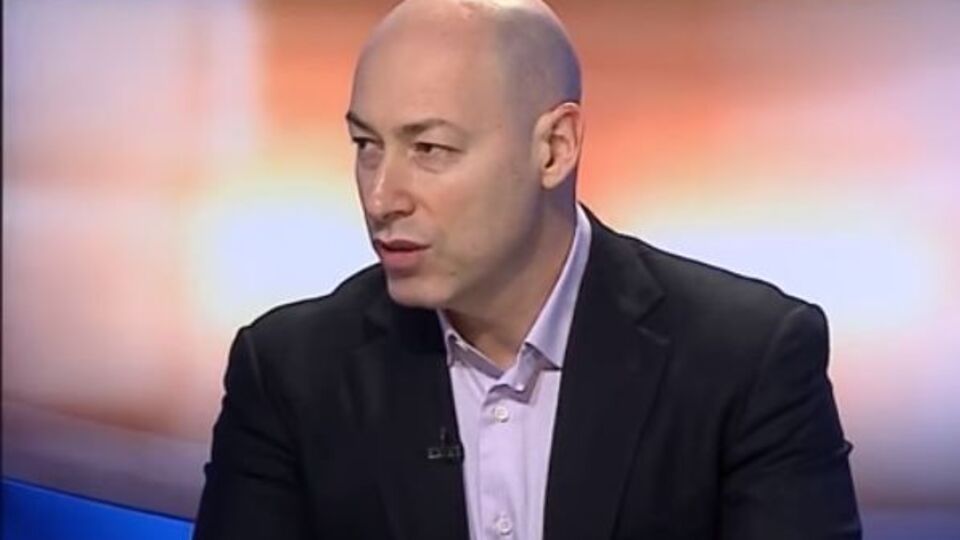 Гордон: Пока простые люди гибнут, солдаты гибнут, кто-то набивает себе карманы. В нормальной стране это невозможно