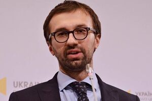 Лещенко: Президент сужает Яценюку пространство для маневра